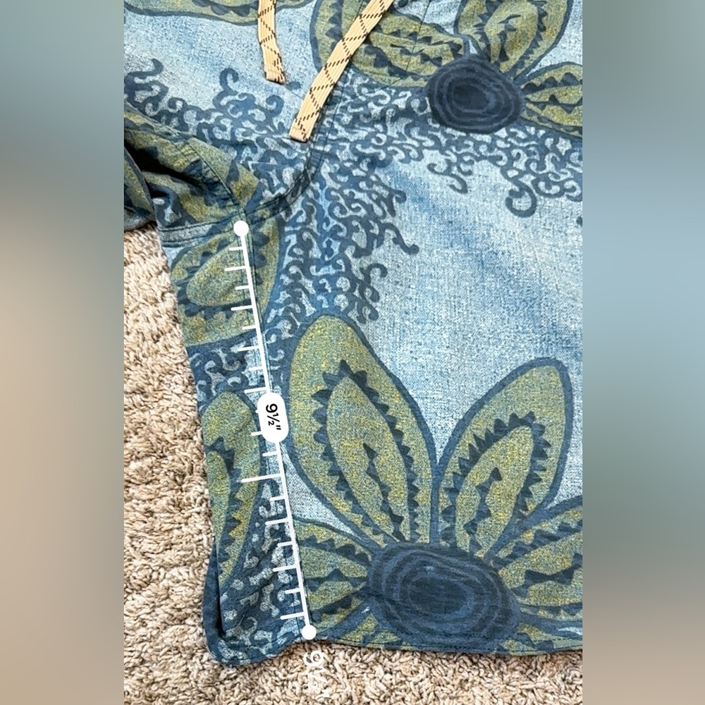 Patagonia Wavefarer Board Shorts Men’s Size 34 Blue Floral Print Zip Pocket - Picture 14 of 15